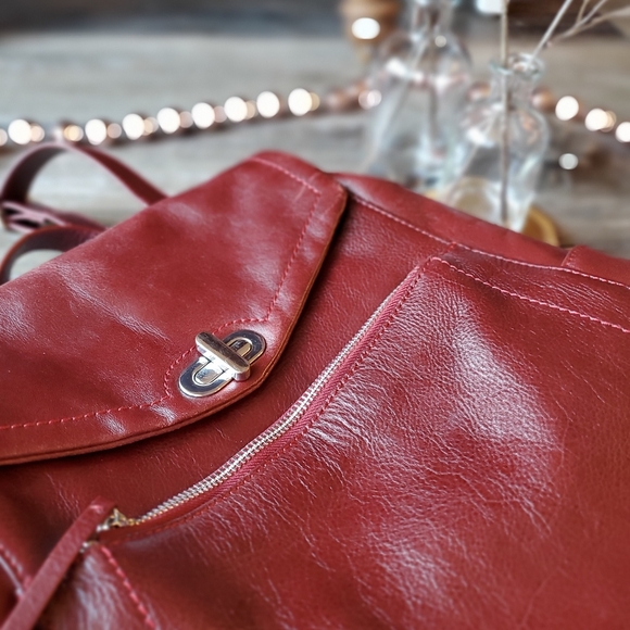 Wilsons Leather | Roma Genuine Leather Backpack - Picture 5 of 15